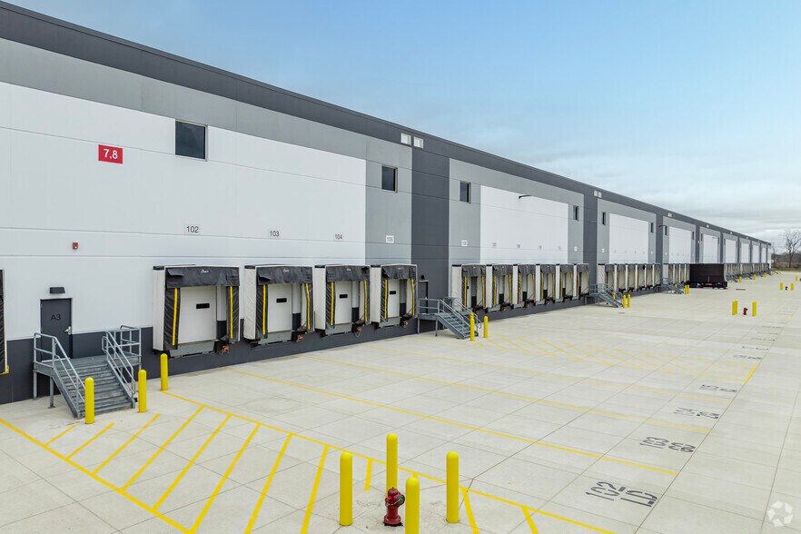 More Photos Of 17991 Wahrman Rd, New Boston Distribution For Lease