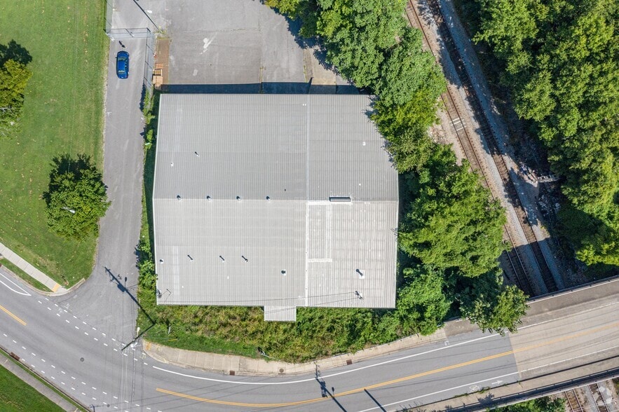 More Photos Of 924 Vine St, Nashville Warehouse For Lease