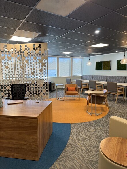 More Photos Of 4950 W Hamilton Ave, San Jose Office For Lease