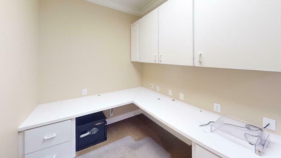 More Photos Of 2103 Jenks Ave, Panama City Medical For Lease