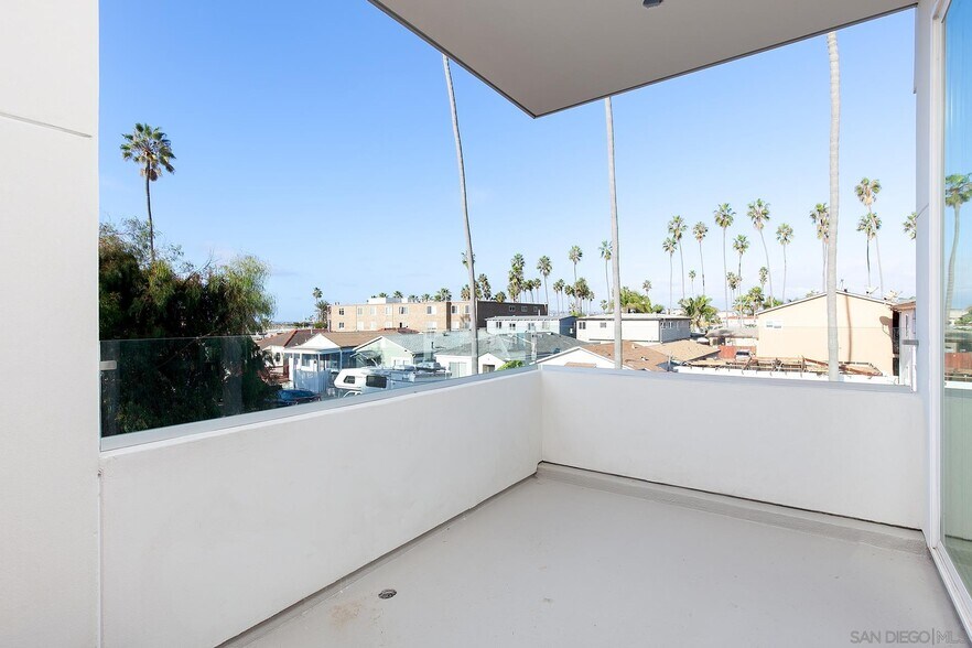 More Photos Of 2158 & 2166 Abbott st, San Diego Apartments For Sale