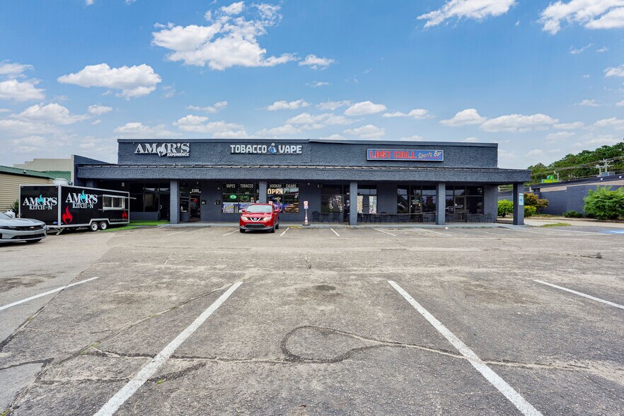 Primary Photo Of 5387-5395 Ramsey St, Fayetteville General Retail For Lease