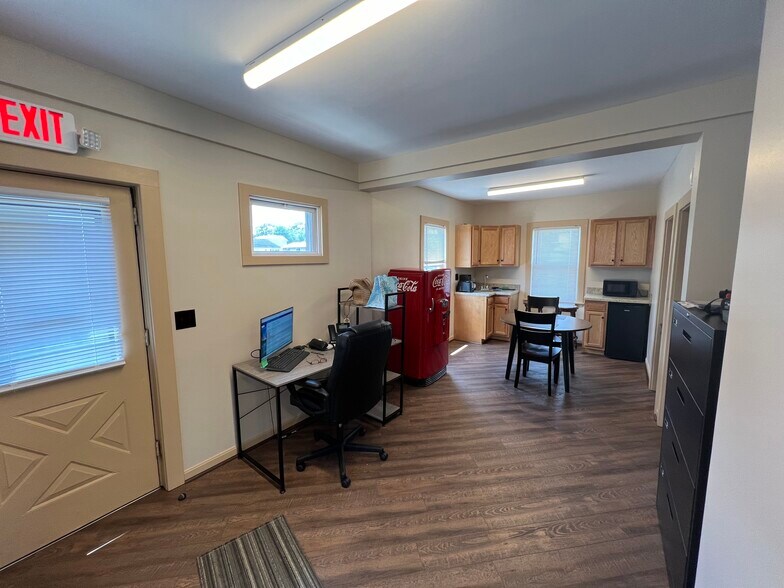 More Photos Of 2517 Mountain Rd, Pasadena Office Residential For Lease