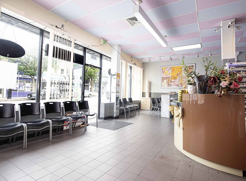 More Photos Of 3217 Greenmount Ave, Baltimore Storefront For Sale