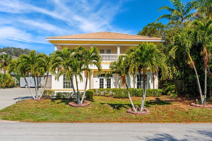 Primary Photo Of 334 Fourth Ave, Indialantic Office For Sale