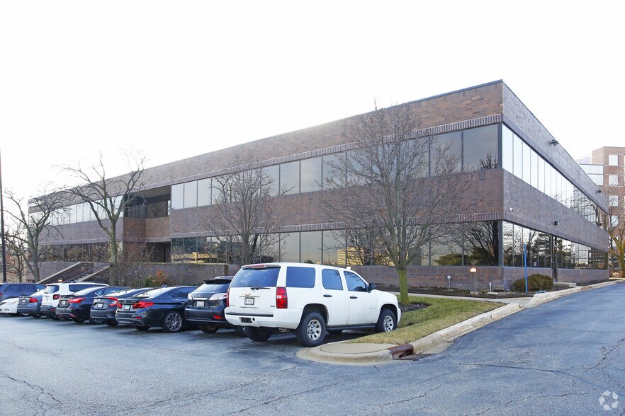 More Photos Of 1001 W 31st St, Downers Grove Office For Sale