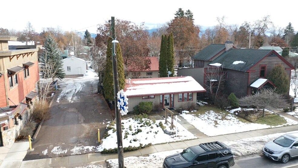 Primary Photo Of 327 Spokane Ave, Whitefish Flex For Sale
