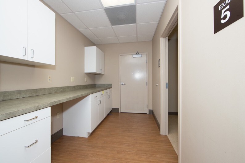 More Photos Of 1807 Huguenot Rd, Midlothian Medical For Lease