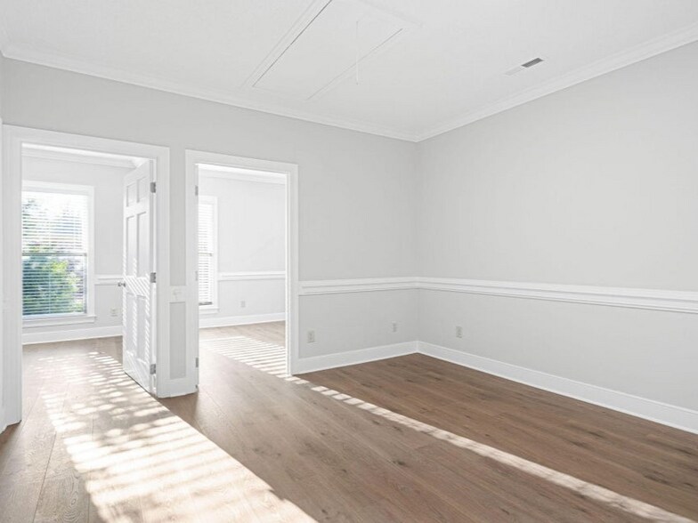 More Photos Of 6512 Six Forks Rd, Raleigh Coworking Space