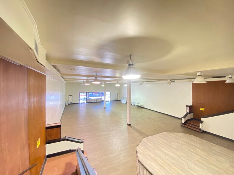 More Photos Of 117 S Main St, Red Springs Storefront For Sale
