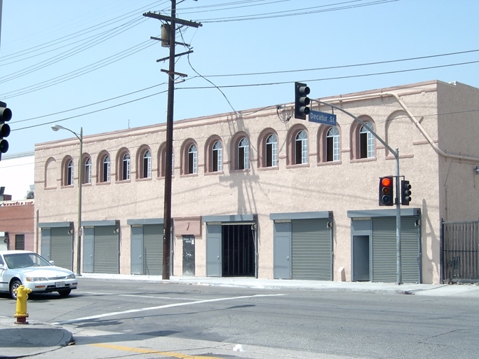 Primary Photo Of 1721-1725 E 7th St, Los Angeles Showroom For Lease