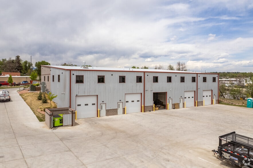 More Photos Of 5720 Lamar St, Arvada Warehouse For Lease