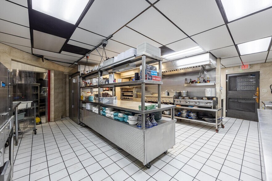 More Photos Of 93 S Hall St, LaBelle Restaurant For Sale