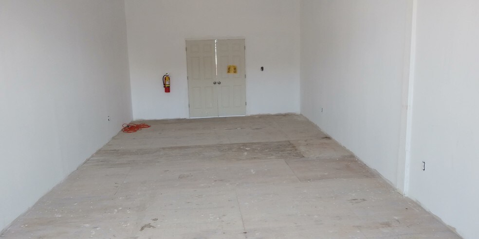 More Photos Of 60 Dickerson St, Newark Light Manufacturing For Lease