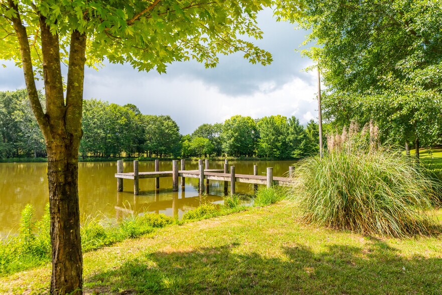 More Photos Of 565 Owens Gin Rd NE, Calhoun Lodge Meeting Hall For Sale