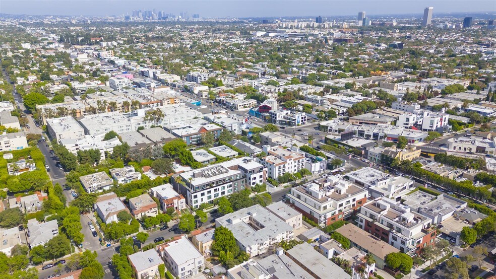 More Photos Of 745 N Croft Ave, Los Angeles Apartments For Sale