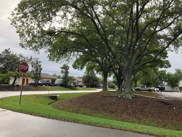 More Photos Of 1801-1817 SW South Macedo Blvd, Port Saint Lucie Light Distribution For Lease