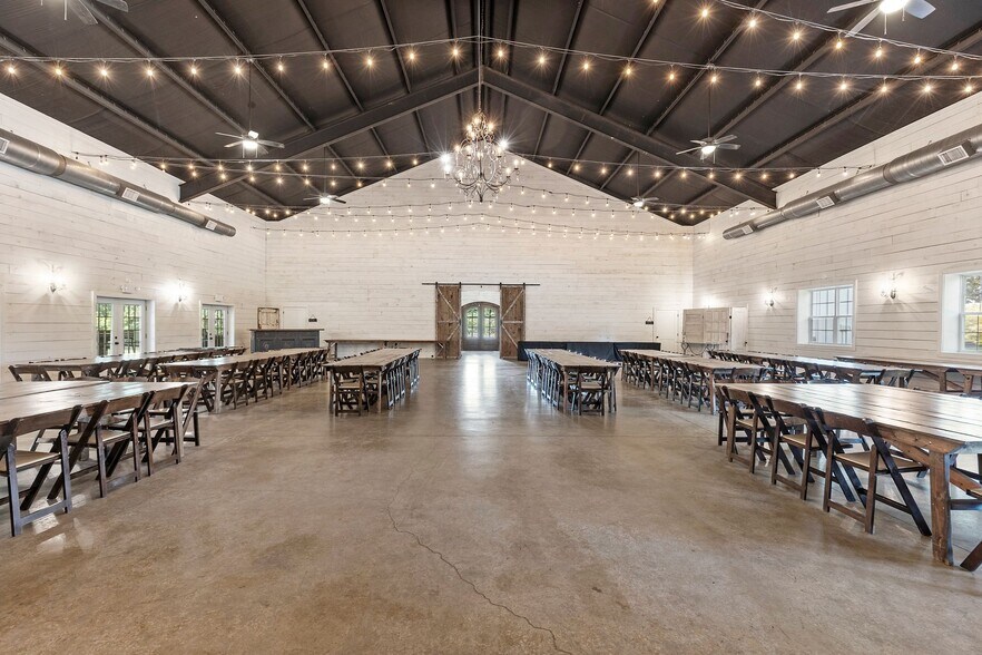 More Photos Of 1297 County Road 3318, Greenville Specialty For Sale