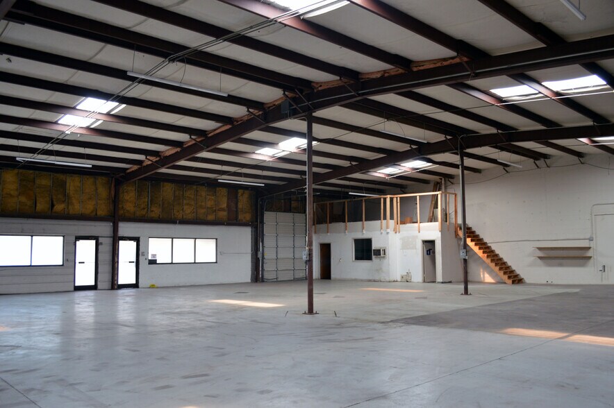 More Photos Of 2832 Logan St, Nashville Warehouse For Lease