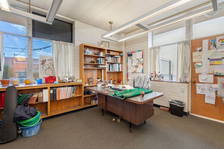 More Photos Of 4755 130th st, Hawthorne Schools For Lease