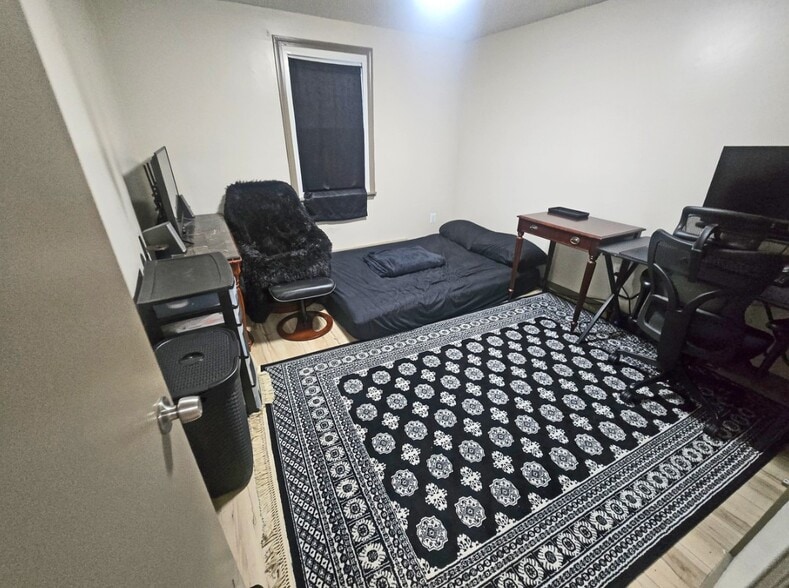 More Photos Of 131-155 River St, West Springfield Apartments For Sale