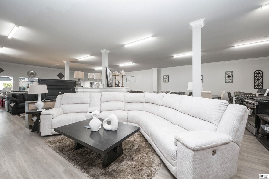 More Photos Of 707-709 Trenton St, West Monroe Storefront For Sale