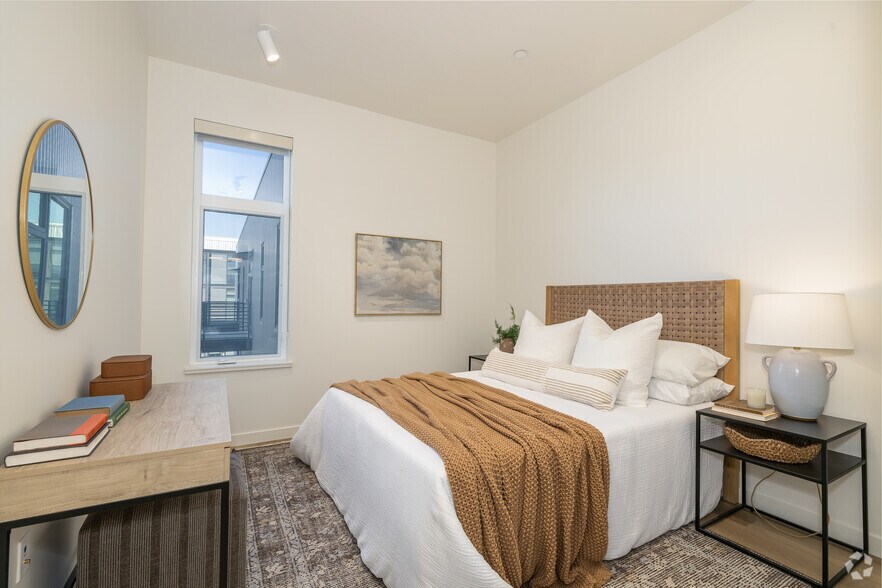 More Photos Of 1629 S St, Sacramento Apartments For Lease