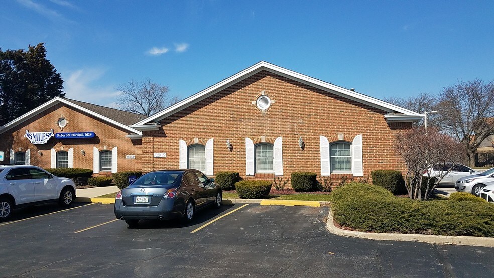 More Photos Of 7620-7632 W 159th St, Orland Park Office For Sale