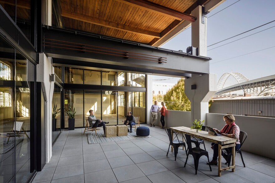 More Photos Of 1715 NW 17th Ave, Portland Loft Creative Space For Lease