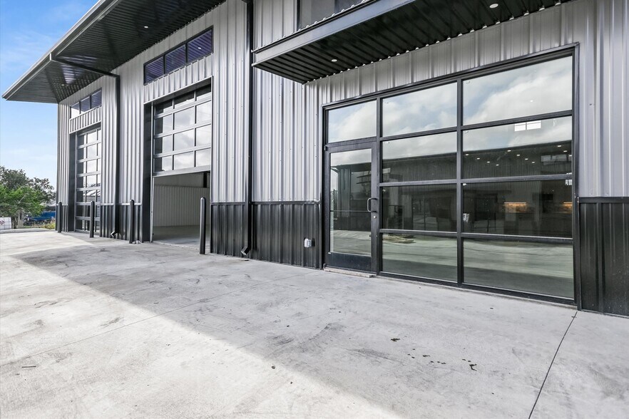 More Photos Of 451 Farrell Rd, Dripping Springs Unknown For Lease