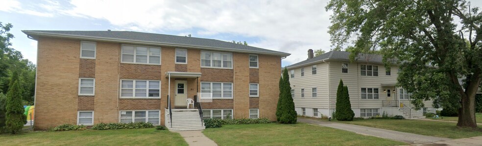 Primary Photo Of 361 30th Street Dr SE, Cedar Rapids Apartments For Sale