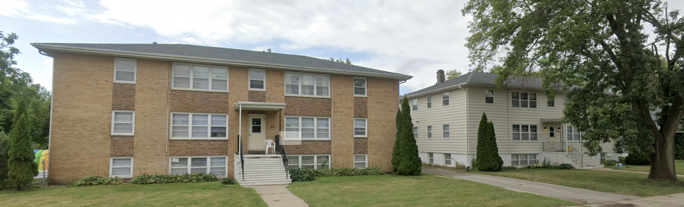 Primary Photo Of 361 30th Street Dr SE, Cedar Rapids Apartments For Sale