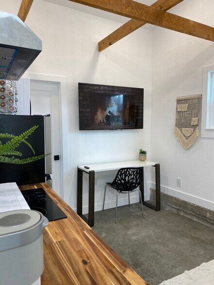 More Photos Of 99 Bartlett St, Reno Apartments For Sale