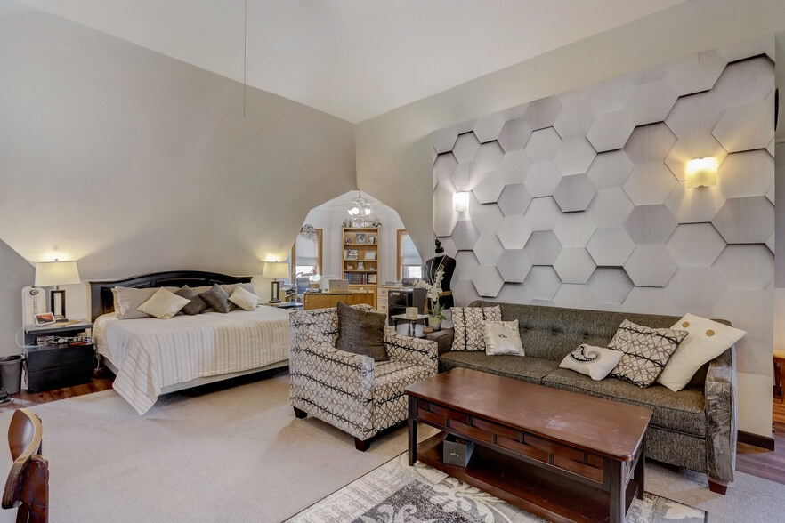 More Photos Of 3209 W Wells St, Milwaukee Hospitality For Sale