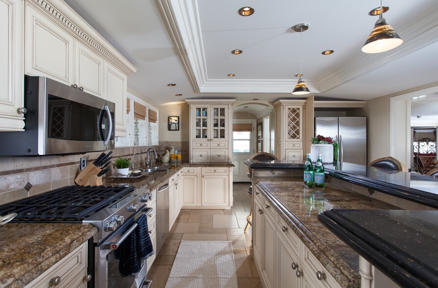 More Photos Of 150 Cress St, Laguna Beach Apartments For Sale