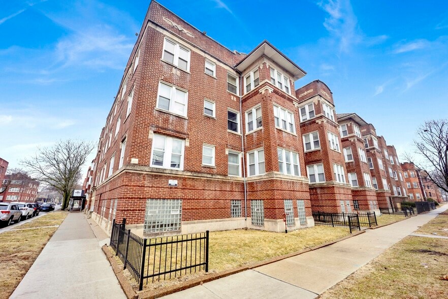 More Photos Of 6750 S Merrill Ave, Chicago Apartments For Sale