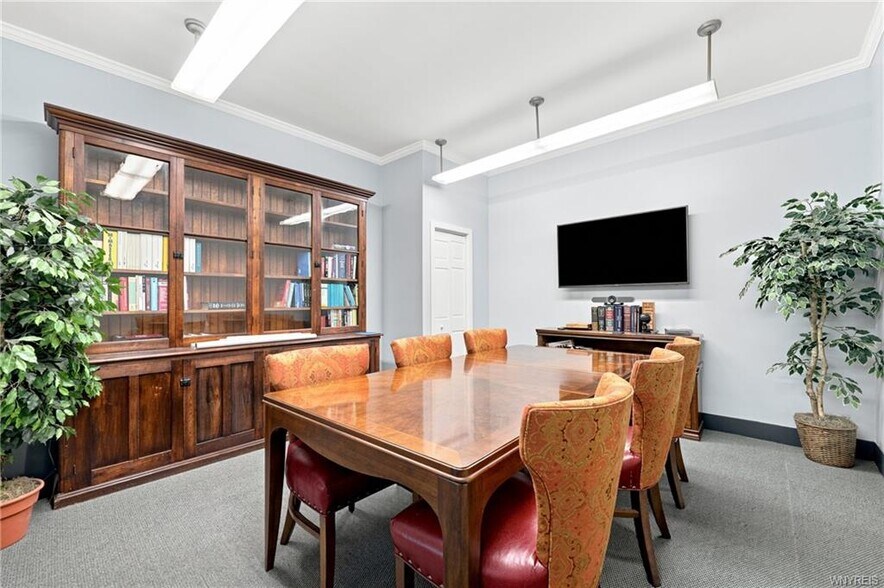 More Photos Of 2558 Hamburg Tpke, Buffalo Office For Sale