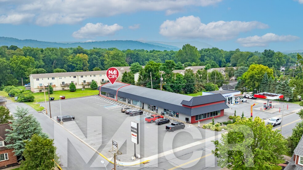 Primary Photo Of 513 N Market St, Selinsgrove Storefront Retail Office For Lease