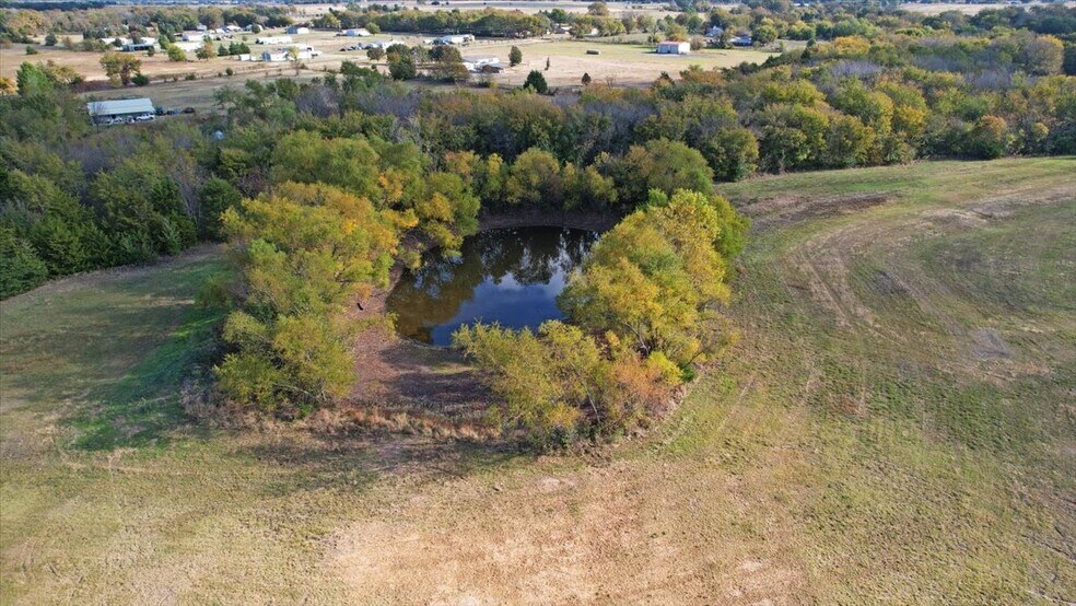 More Photos Of 1150 Platter Cutoff Rd, Calera Flex For Sale