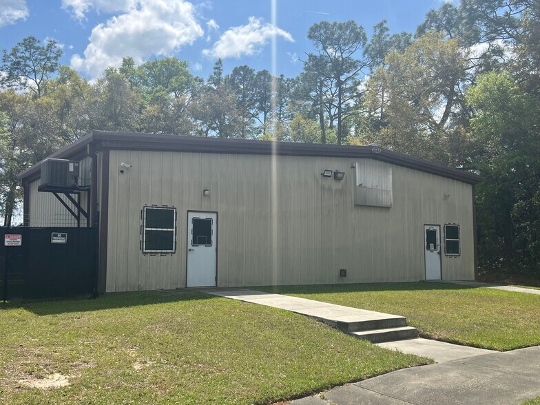 Primary Photo Of 4770 Shelfer Rd, Tallahassee Warehouse For Sale