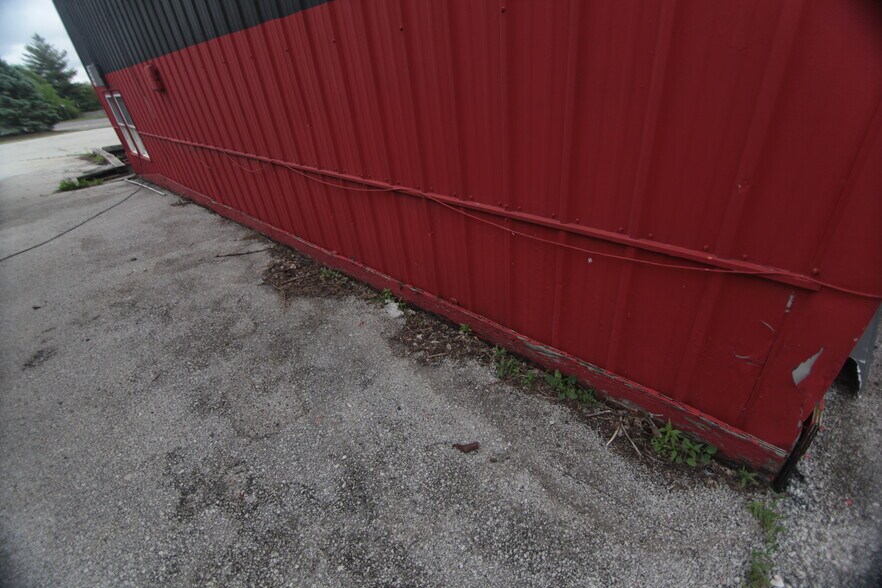 More Photos Of 4706 12th St, Rock Island Auto Dealership For Sale