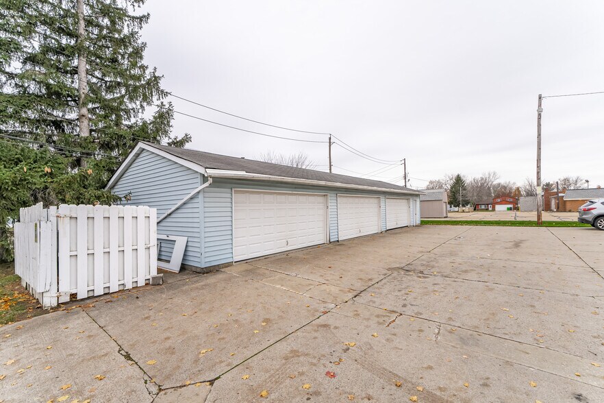 More Photos Of 1450 Broadway Ave, Bedford Apartments For Sale