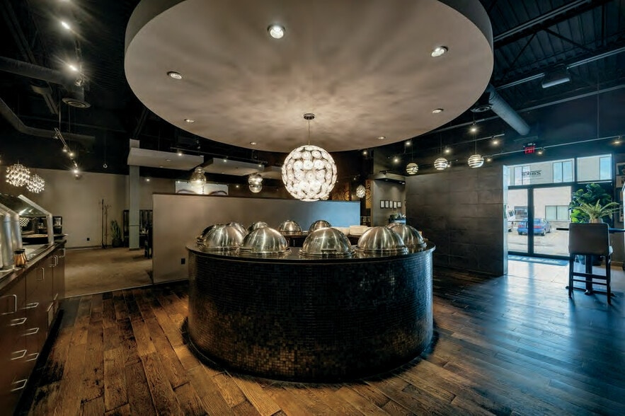 More Photos Of 2303 Ellwood Dr SW, Edmonton Restaurant For Sale