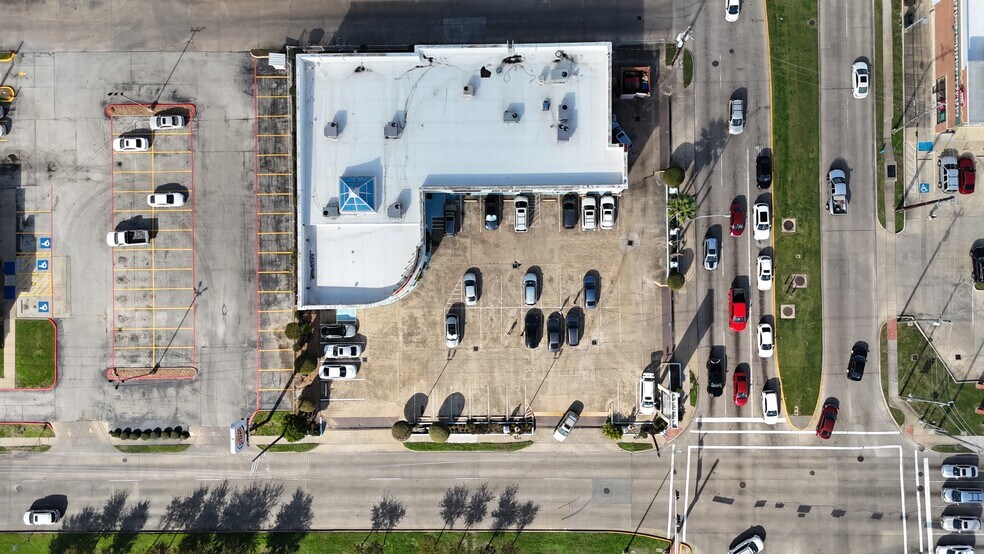 More Photos Of 11900 Bellaire Blvd, Houston Storefront Retail Office For Lease