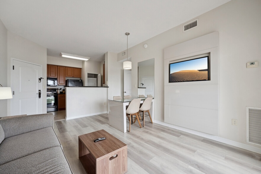 More Photos Of 7383 Universal Blvd, Orlando Hospitality For Sale