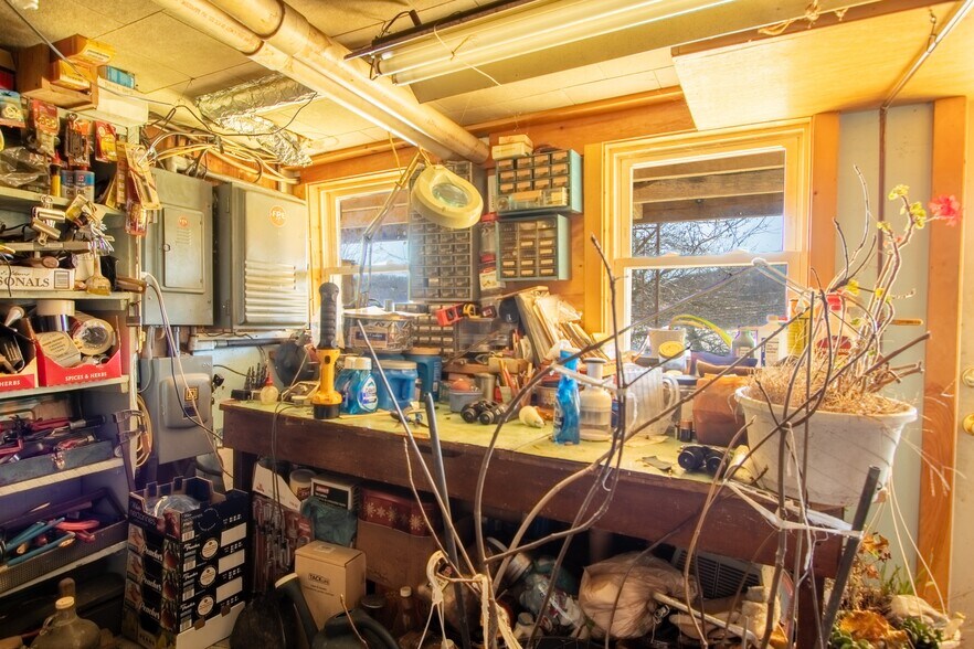 More Photos Of 263 Como Rd, Lake Como Specialty For Sale