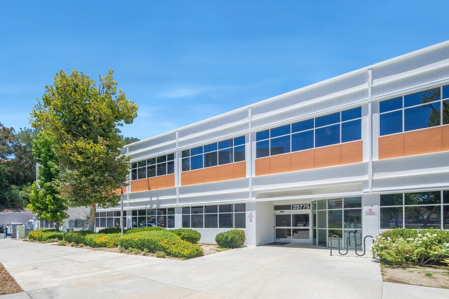 More Photos Of 25775 McBean Pky, Valencia Medical For Lease