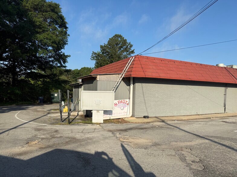 More Photos Of 1115 John Small Ave, Washington General Retail For Sale