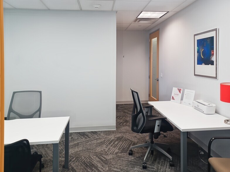 More Photos Of 150 Motor Pkwy, Hauppauge Coworking Space