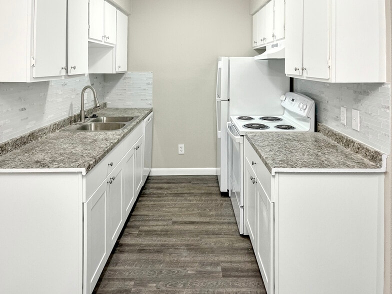 More Photos Of 5202 Bangor Ave, Lubbock Apartments For Sale